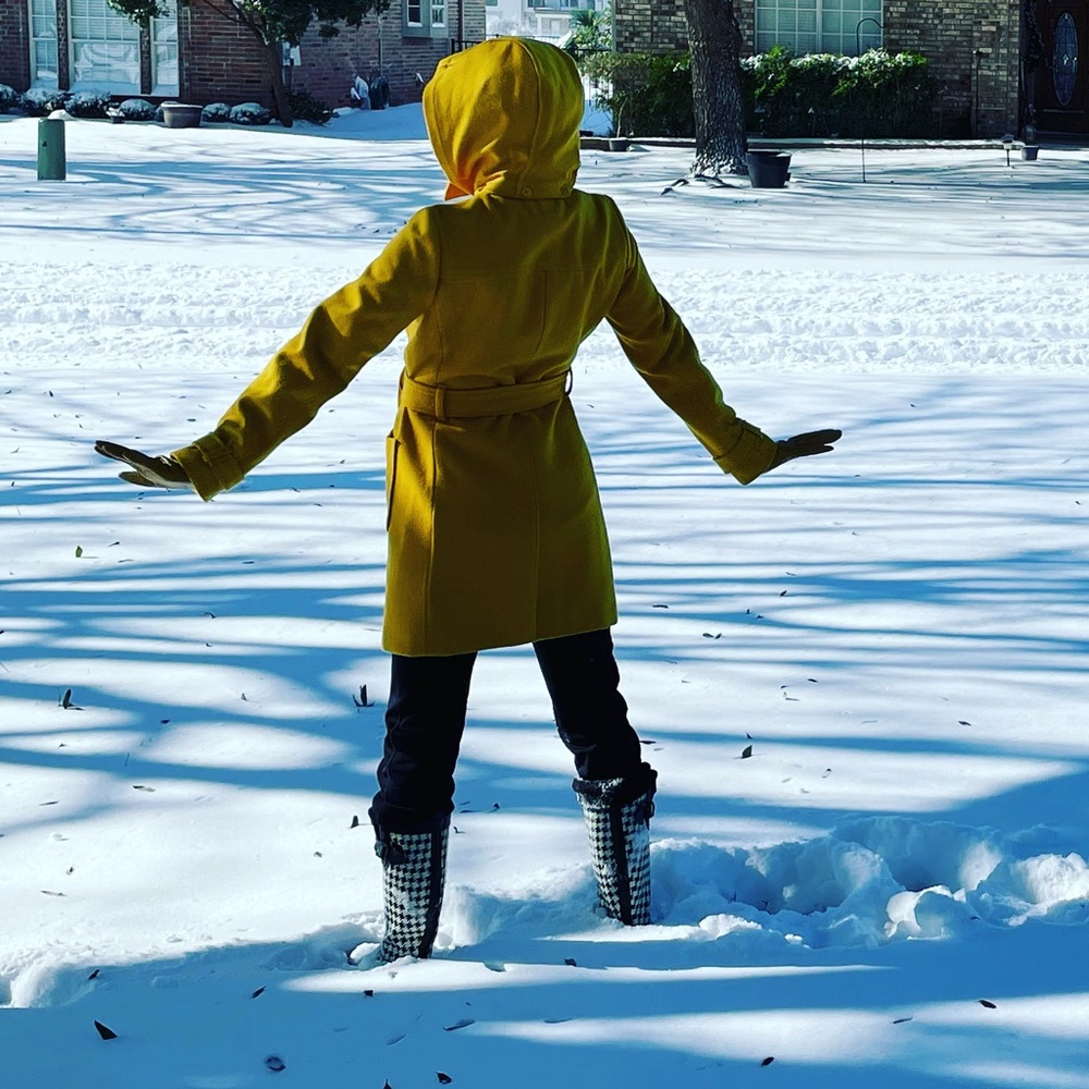 Banana Republic Yellow Trench Coat with Belt - Picture 14 of 14